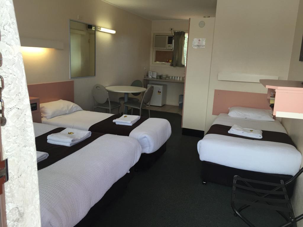 Caloundra Suncourt Motel Pokój zdjęcie