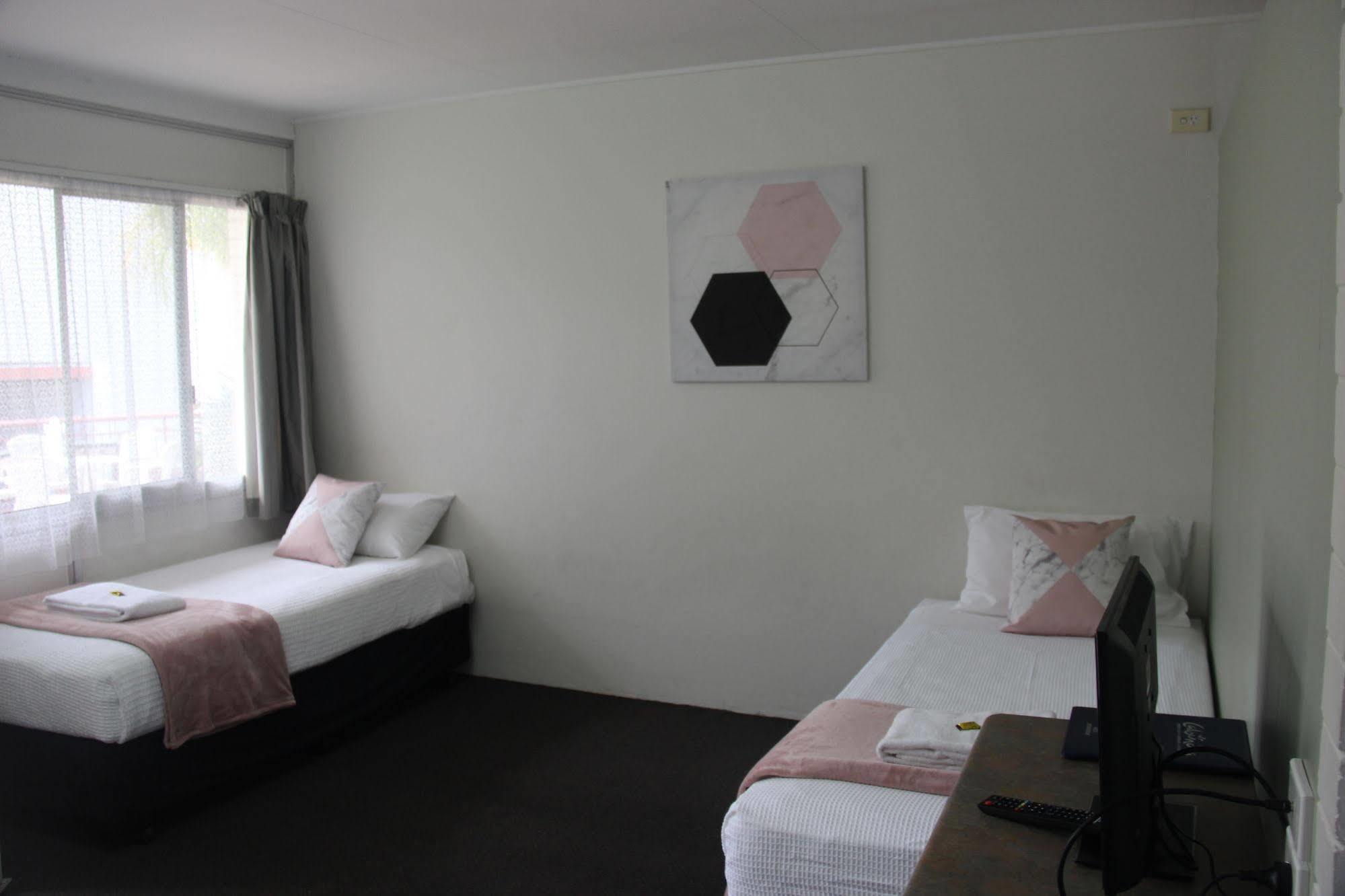 Caloundra Suncourt Motel Zewnętrze zdjęcie