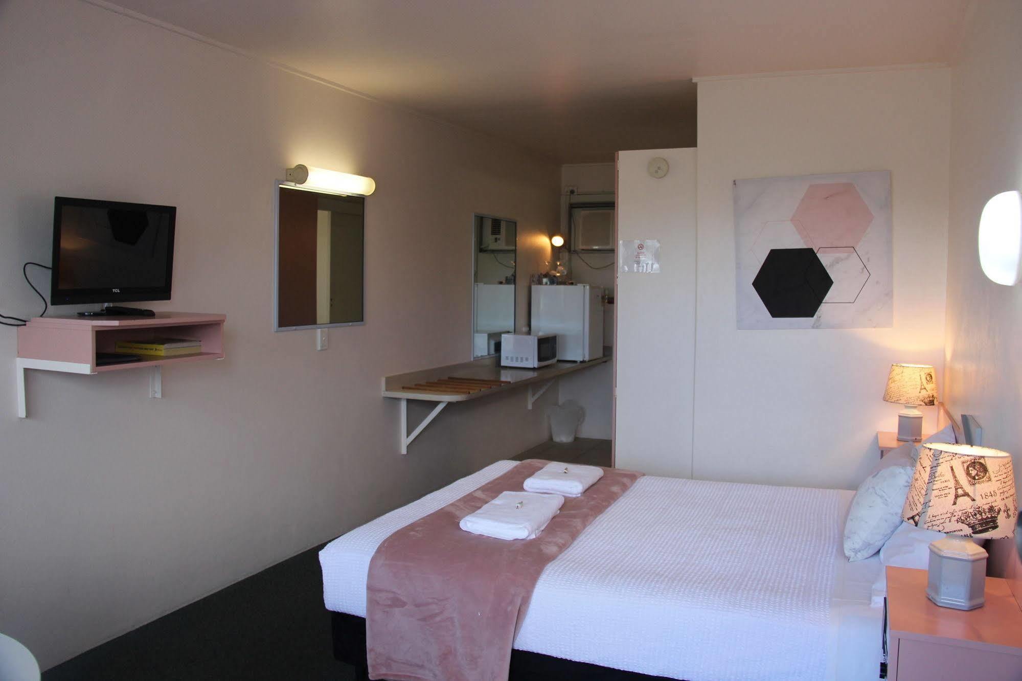 Caloundra Suncourt Motel Zewnętrze zdjęcie